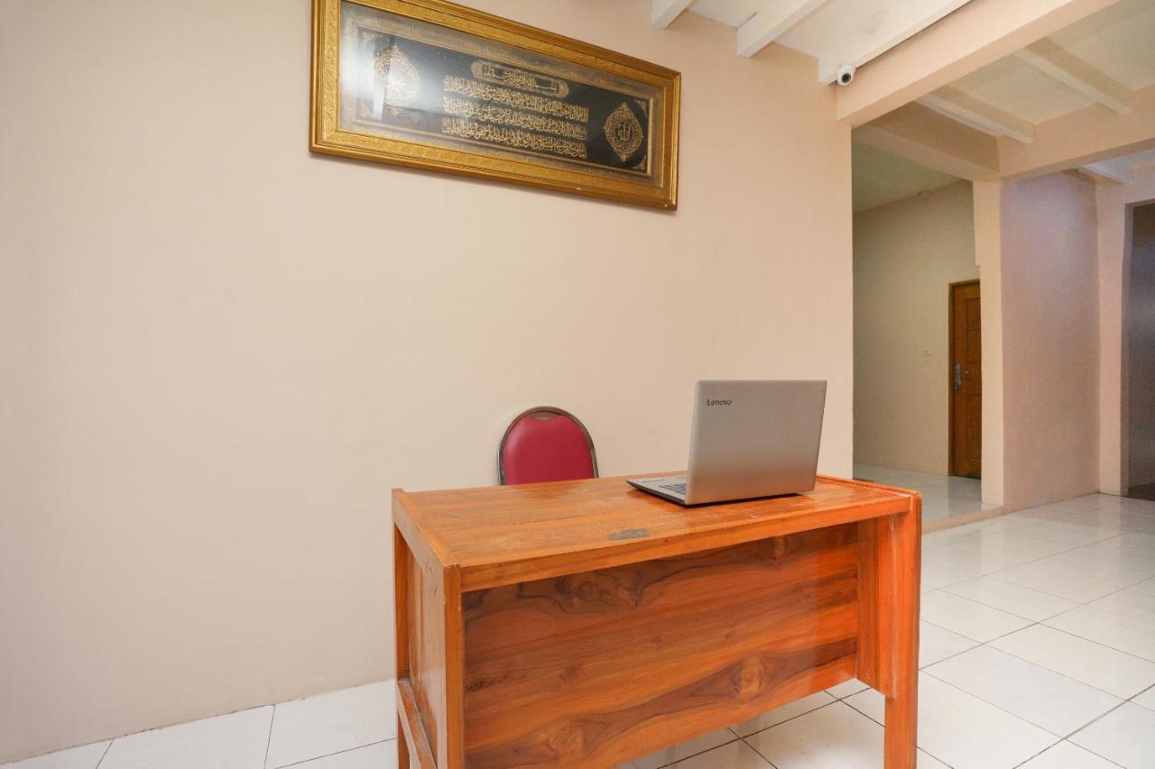 Oyo 2656 Az Zahra Residence Syariah سورابايا المظهر الخارجي الصورة