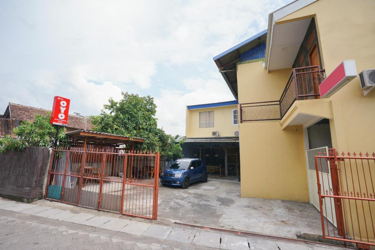 Oyo 2656 Az Zahra Residence Syariah سورابايا المظهر الخارجي الصورة