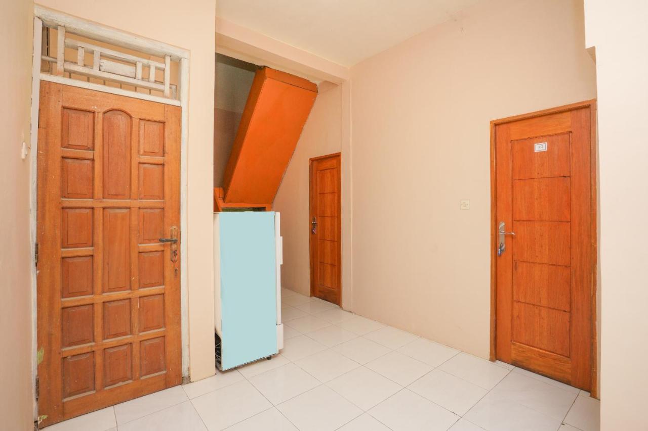 Oyo 2656 Az Zahra Residence Syariah سورابايا المظهر الخارجي الصورة