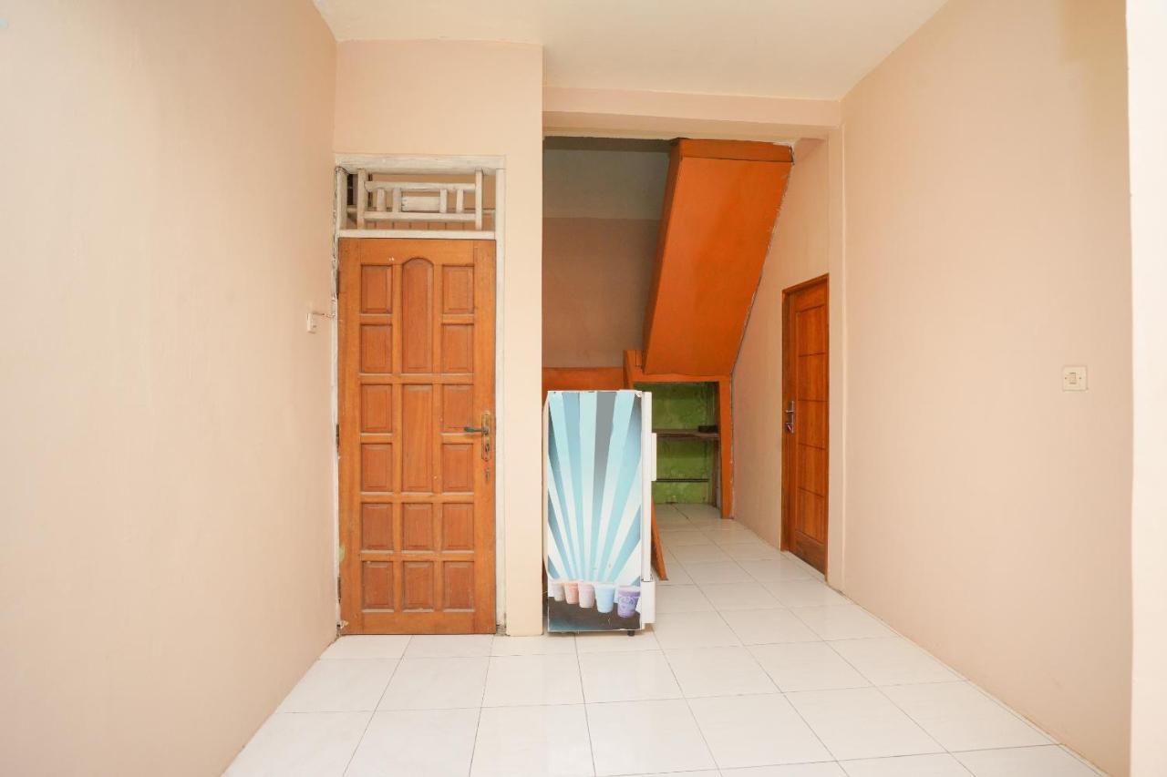 Oyo 2656 Az Zahra Residence Syariah سورابايا المظهر الخارجي الصورة